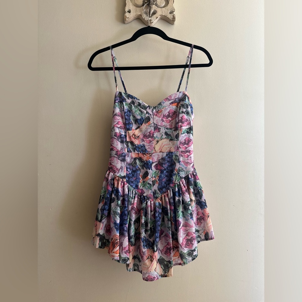 Floral romper dress Size Small
